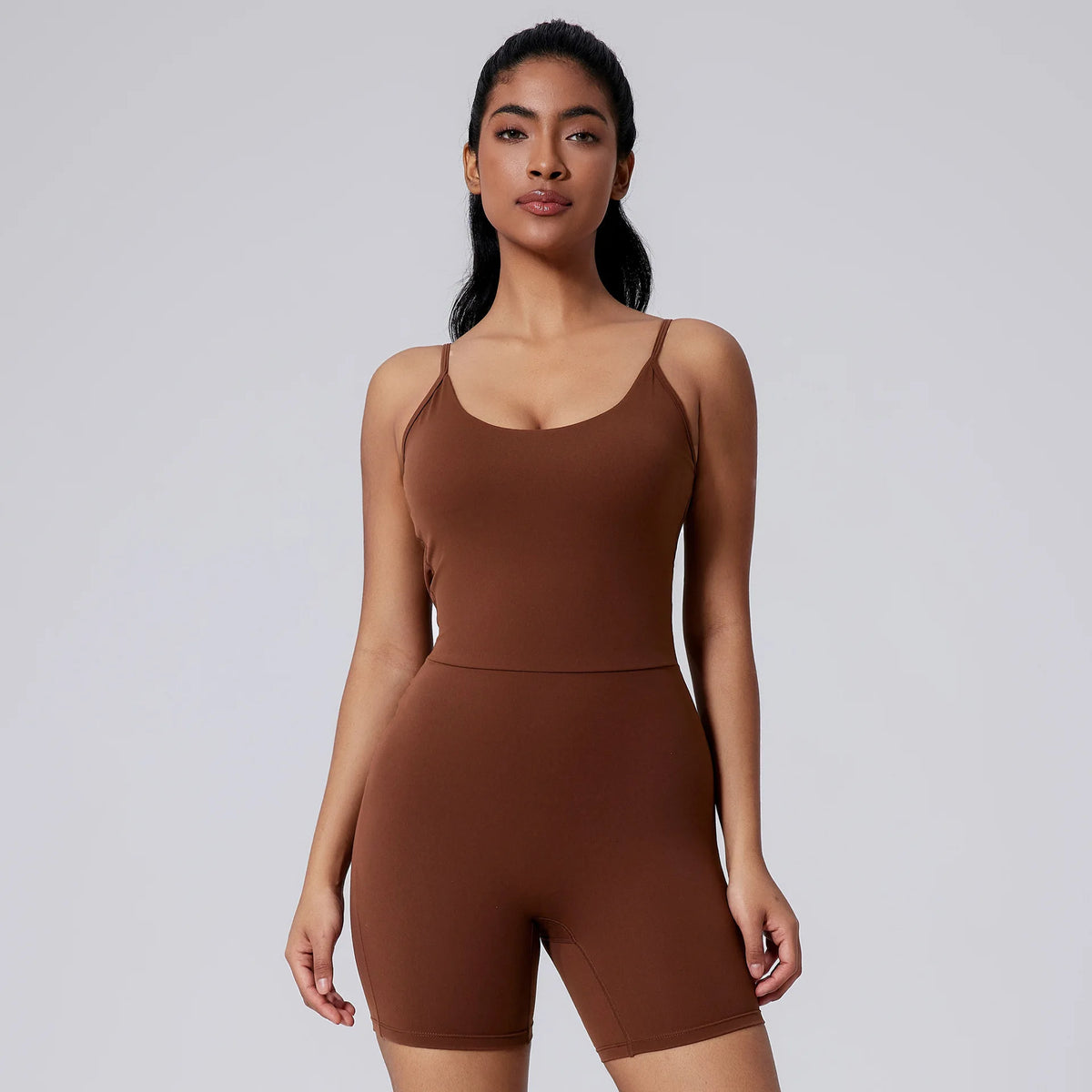 Combinaison de sport avec short intégré