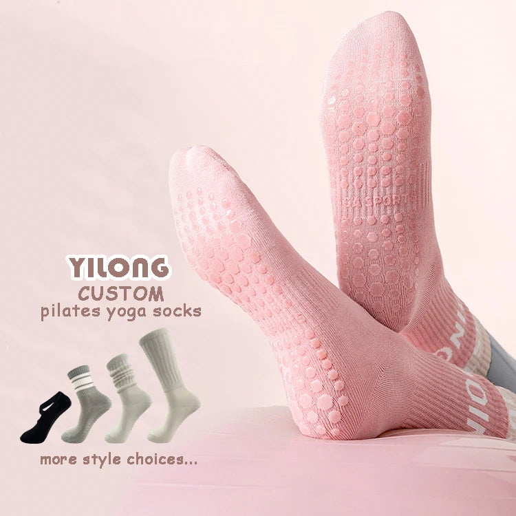 Yilong Custom Women's Pilates Yoga Grip Socks High Quality Compression Cotton Bottom Logo Fuzzy Designer Style