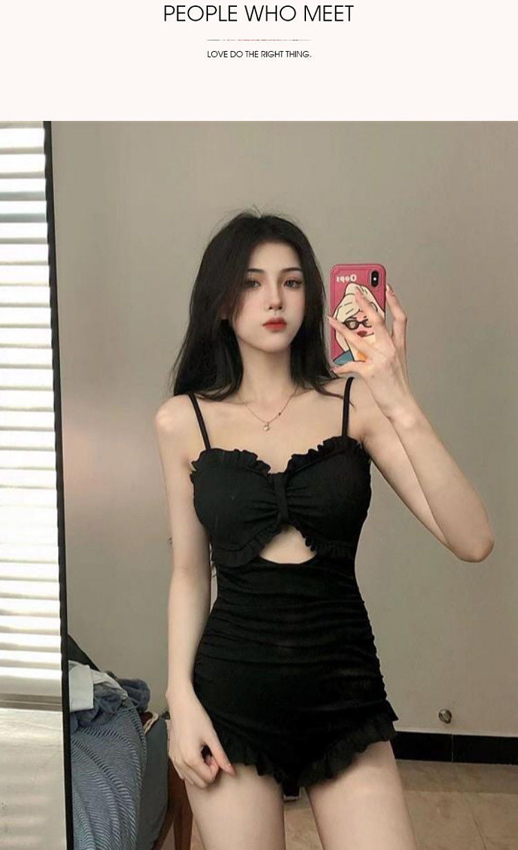 Swimsuit Women's One-Piece Sexy 2025 New Korean Ins Swimsuit Conservative Belly-Covering Slimming Look Small Breasts Fairy Gathered Summer