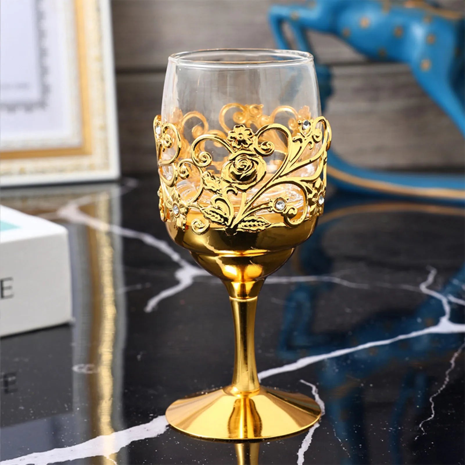 Golden Goblet Wine Glass Vintage European Wine Glass Goblet for Party Gathering Wedding Use Christmas Decoration Utensils