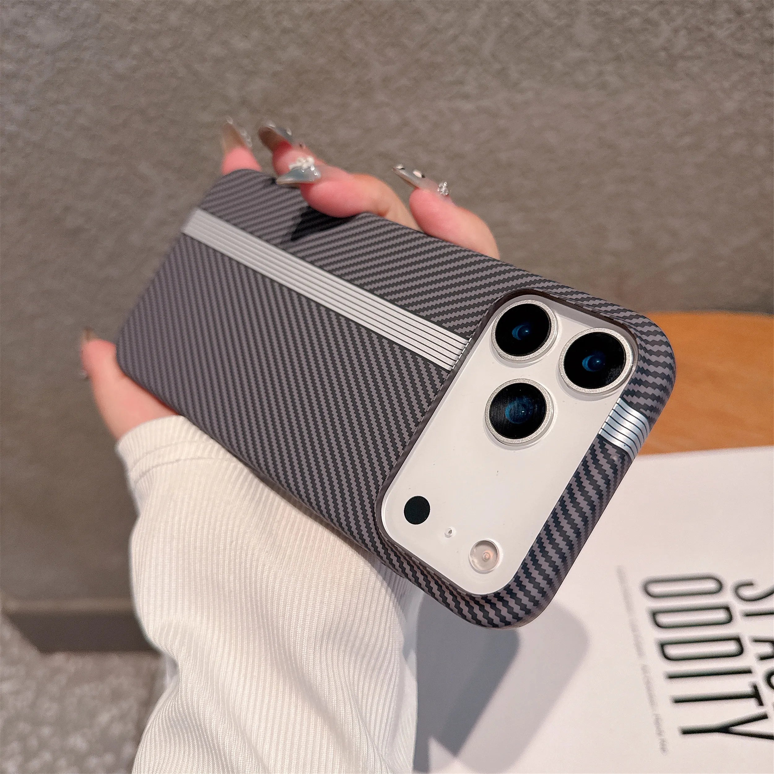 Large Kong Kevlar Carbon Fiber Stripe Texture Hard PC case for iPhone 17 Air 16 15 14 Plus 13 12 ProMax 11 Shockproof Back Cover