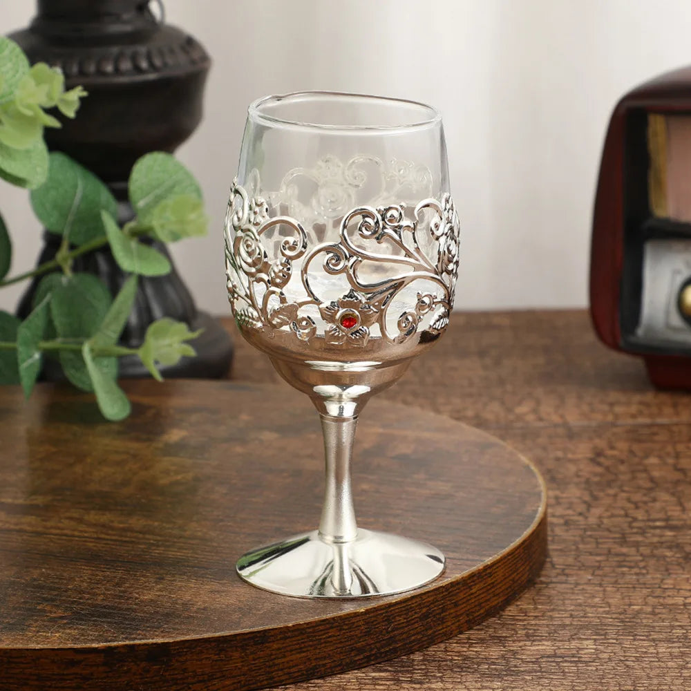 Golden Goblet Wine Glass Vintage European Wine Glass Goblet for Party Gathering Wedding Use Christmas Decoration Utensils