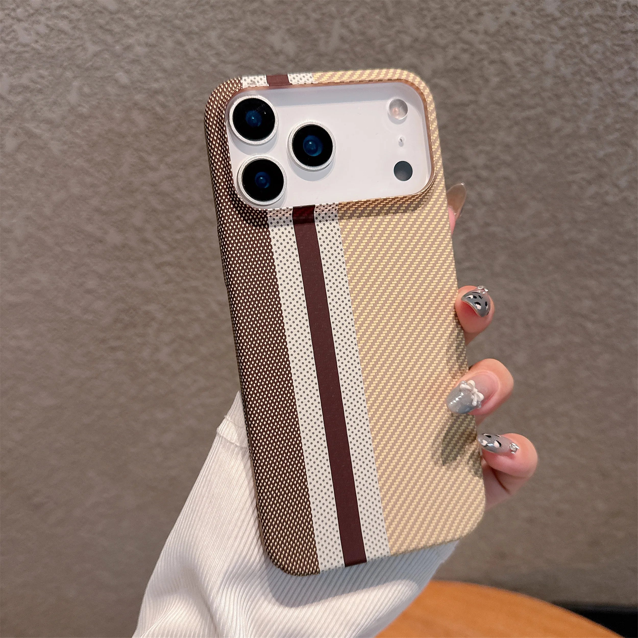 Large Kong Kevlar Carbon Fiber Stripe Texture Hard PC case for iPhone 17 Air 16 15 14 Plus 13 12 ProMax 11 Shockproof Back Cover